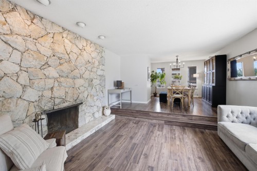 1970 Powell Crescent, Abbotsford, BC - Indoor Photo Showing Living Room With Fireplace