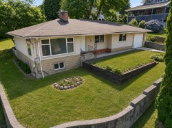 11028 129a Street Surrey, BC V3T 3L1