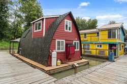 14-20837 Louie Crescent Langley, BC V1M 3H7