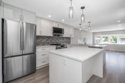 222-1840 160 Street Surrey, BC V4A 4X4