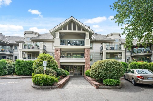 202-22015 48 Avenue  Langley, BC V3A 8L3