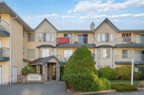 206-2567 Victoria Street  Abbotsford, BC V2T 2T4