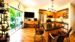 15-2678 King George Boulevard Surrey, BC V4P 1H6