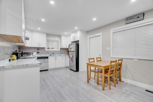 17834 60 Avenue, Surrey, BC - Indoor Photo Showing Kitchen