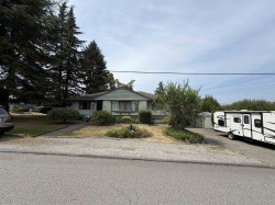 11321 136a Street Surrey, BC V3R 3C4