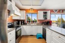 6170 191 Street, Surrey, BC  - Indoor Photo Showing Kitchen 