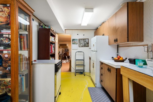 6170 191 Street, Surrey, BC - Indoor