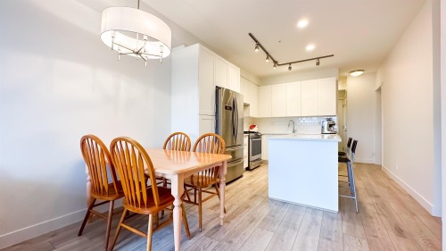 317-20673 78 Avenue, Langley, BC - Indoor