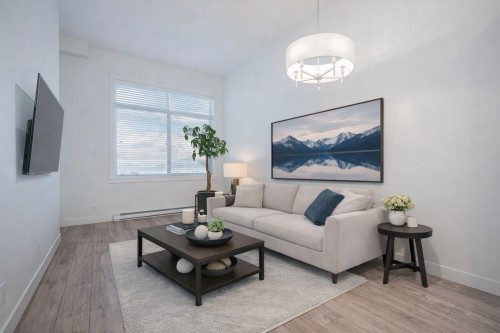317-20673 78 Avenue, Langley, BC - Indoor Photo Showing Living Room