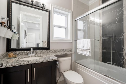 5941 129B Street, Surrey, BC - Indoor Photo Showing Bathroom