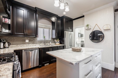 5941 129B Street, Surrey, BC - Indoor Photo Showing Kitchen With Upgraded Kitchen