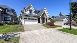 16787 22 Avenue Surrey, BC V3Z 0M3