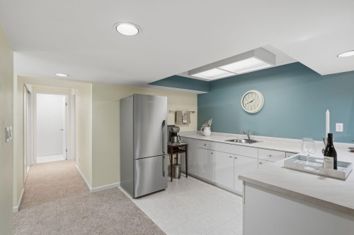 6791 Nicholson Road, Delta, BC - Indoor Photo Showing Kitchen