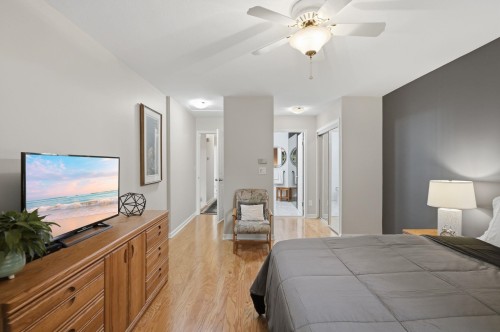 6791 Nicholson Road, Delta, BC - Indoor Photo Showing Bedroom
