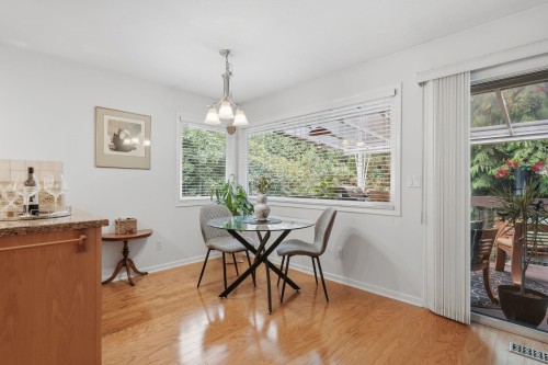 6791 Nicholson Road, Delta, BC - Indoor Photo Showing Dining Room