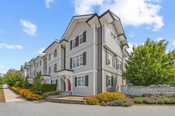 18-2070 Oak Meadows Drive Surrey, BC V3Z 1J1