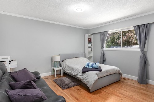 10641 Westside Drive, Delta, BC - Indoor Photo Showing Bedroom