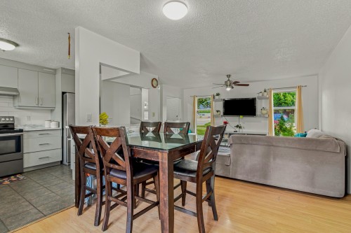 26549 32 Avenue, Langley, BC - Indoor Photo Showing Dining Room