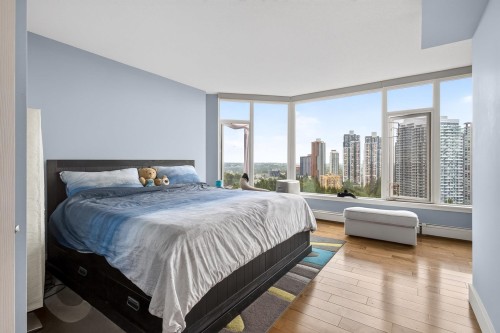 1904-13880 101 Avenue, Surrey, BC - Indoor Photo Showing Bedroom