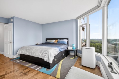 1904-13880 101 Avenue, Surrey, BC - Indoor Photo Showing Bedroom