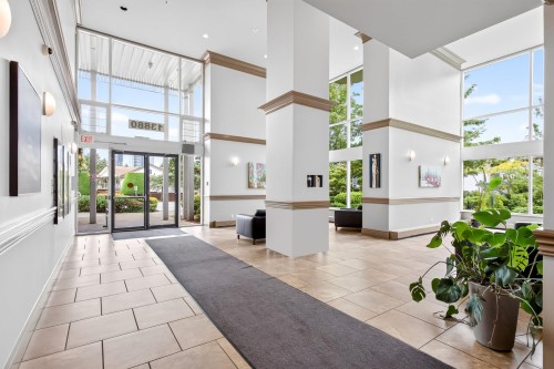 1904-13880 101 Avenue, Surrey, BC - Indoor Photo Showing Other Room