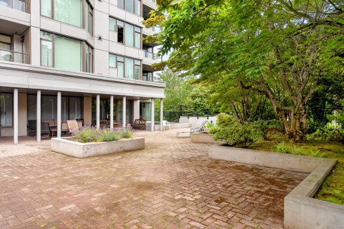 1904-13880 101 Avenue, Surrey, BC - Outdoor