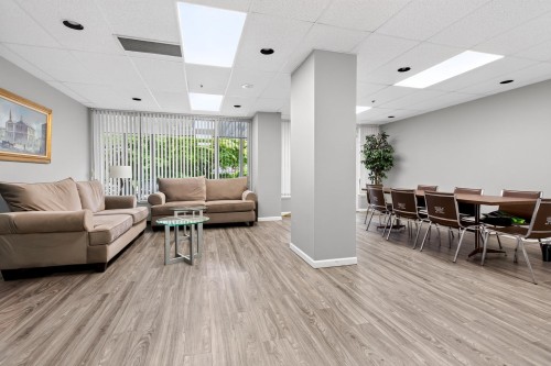 1904-13880 101 Avenue, Surrey, BC - Indoor Photo Showing Living Room