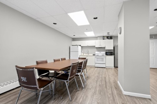 1904-13880 101 Avenue, Surrey, BC - Indoor Photo Showing Other Room