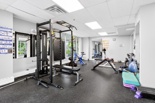 1904-13880 101 Avenue, Surrey, BC - Indoor Photo Showing Gym Room
