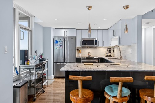 1904-13880 101 Avenue, Surrey, BC - Indoor Photo Showing Kitchen With Stainless Steel Kitchen With Upgraded Kitchen