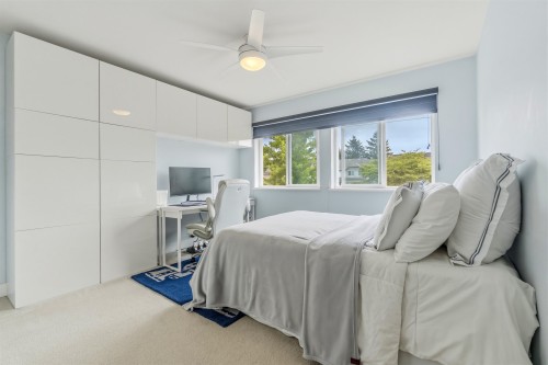 8256 Trondheim Drive, Delta, BC - Indoor Photo Showing Bedroom