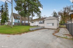 14032 Grosvenor Road Surrey, BC V3R 5G5