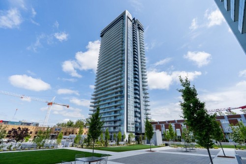 901-8551 201 Street  Langley, BC V2Y 3Y5