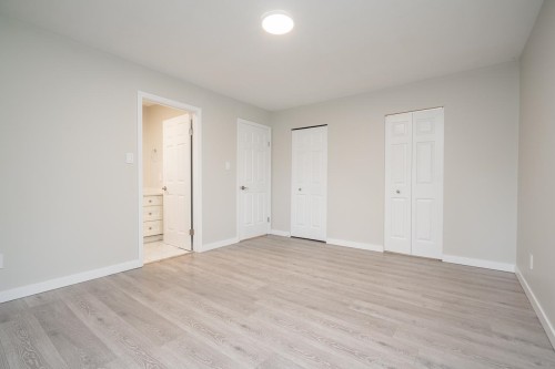 13015 Summerhill Crescent, Surrey, BC - Indoor Photo Showing Other Room