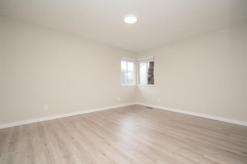 13015 Summerhill Crescent, Surrey, BC - Indoor Photo Showing Other Room