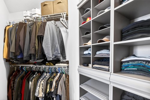 14974 59 Avenue, Surrey, BC - Indoor With Storage