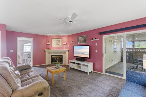 7935 Topper Drive, Mission, BC - Indoor Photo Showing Living Room With Fireplace