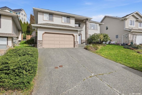 7935 Topper Drive, Mission, BC - Outdoor With Facade