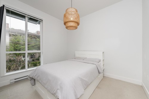 202-14968 101A Avenue, Surrey, BC - Indoor Photo Showing Bedroom