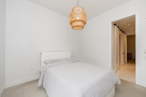 202-14968 101A Avenue, Surrey, BC - Indoor Photo Showing Bedroom