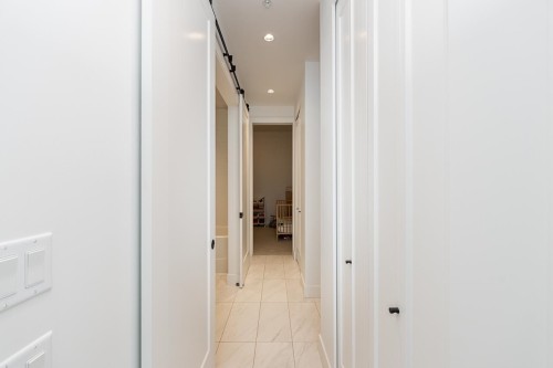 202-14968 101A Avenue, Surrey, BC - Indoor Photo Showing Other Room