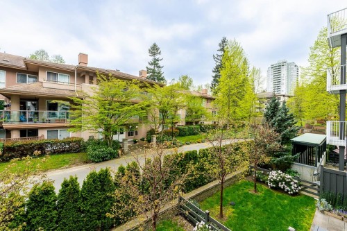 202-14968 101A Avenue, Surrey, BC - Outdoor