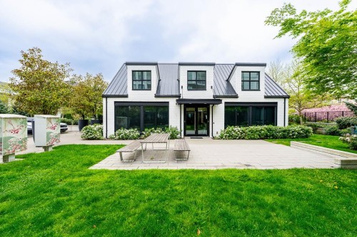 202-14968 101A Avenue, Surrey, BC - Outdoor