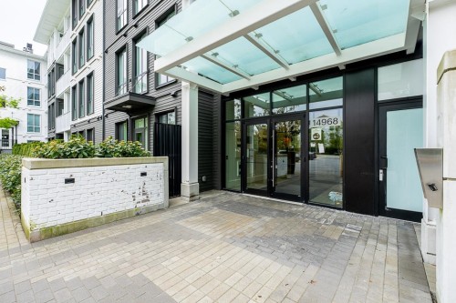 202-14968 101A Avenue, Surrey, BC - Outdoor