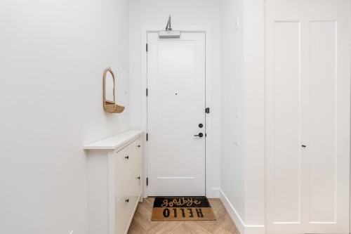 202-14968 101A Avenue, Surrey, BC - Indoor Photo Showing Other Room