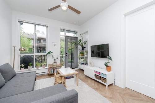 202-14968 101A Avenue, Surrey, BC - Indoor