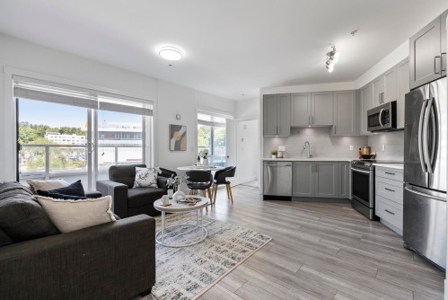 505-13978 Fraser Highway, Surrey, BC - Indoor Photo Showing Other Room