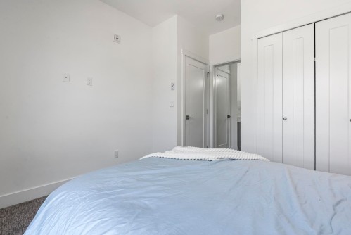 505-13978 Fraser Highway, Surrey, BC - Indoor Photo Showing Bedroom