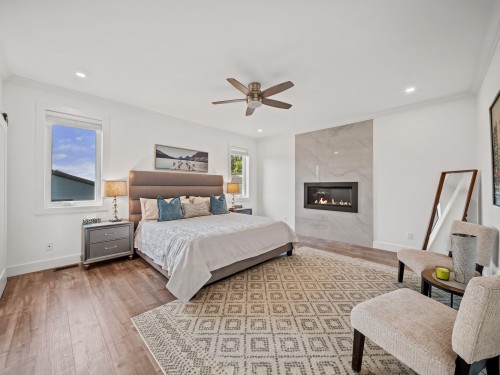 20574 71 Avenue, Langley, BC - Indoor Photo Showing Bedroom With Fireplace