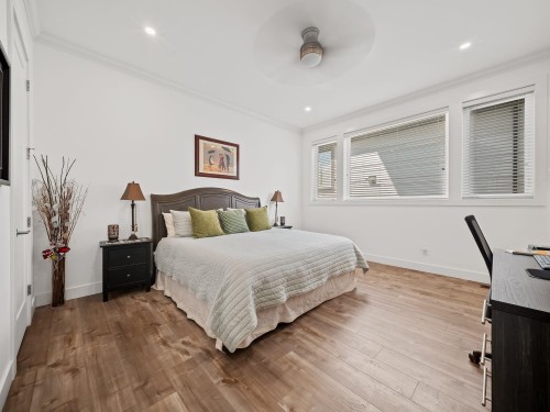 20574 71 Avenue, Langley, BC - Indoor Photo Showing Bedroom